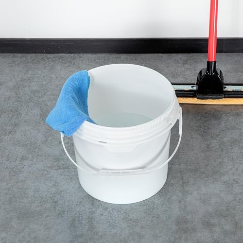 Image of Restaurantware-Met Lux 3.5 Gallon UN Rated Pail, 1 Screw Top Bucket - Lid Sold Separately, Airtight Seal, White Plastic Screw Top Pail, Multipurpose, Ideal for Storing Pet Food, Cereal, and Grain