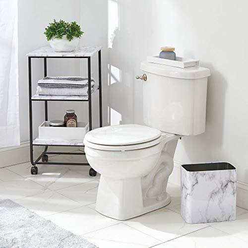 mDesign Rechthoekige vuilnisemmer – compacte afvalemmer voor badkamer, kantoor en keuken met voldoende ruimte voor het afval – metalen prullenbak – marmerkleurig - Image 7