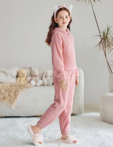 Image of Arshiner Girls 2 Piece Outfits Sweatsuit Fuzzy Long Sleeve Bear Ear Hoodie Sweatshirt and Sweatpant Kids Clothing Sets