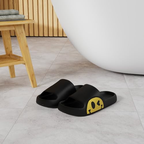 Sandals for Girls and Boys,Mens Slippers Sandals for Women,EVA Anti-Slip Indoor & Outdoor Kids Slippers Smile Face Open Toe Spa Bath Pool Gym House Casual Shower Shoes2