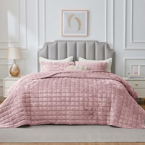 BEDELITE Velvet Quilt Set Queen Size - Luxury Velvet Comforter Bedding Set 3 Pieces, Soft Cozy Dusty Pink Oversized Bedspread Coverlet for All Seasons with 2 Pillow Shams