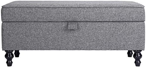 Rangement domestique sous forme de banc long gris et tabouret d'extrémité