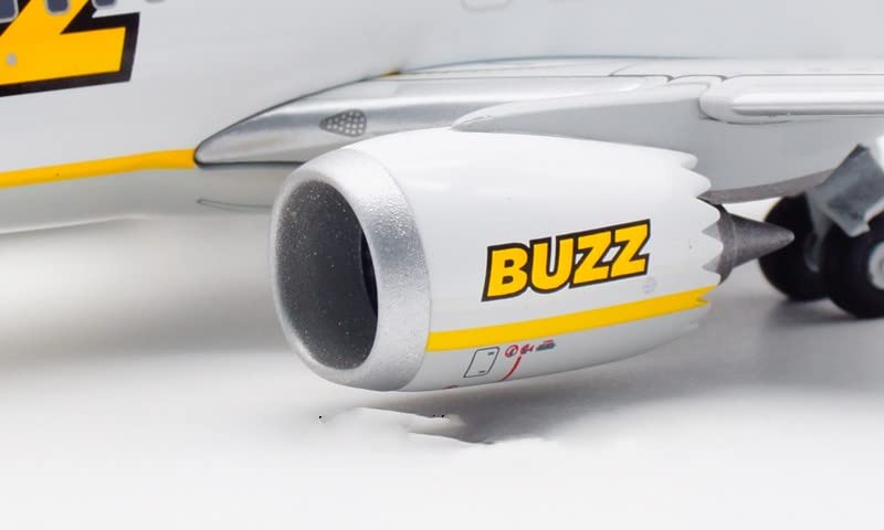 Amazon.com: JC Wings Buzz for Boeing B737 Max8 SP-RZC 1/200