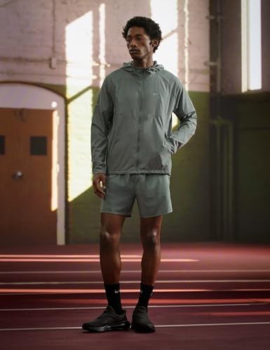 Image of Nike Men's Revolution 8 Easy On Road Running Shoes