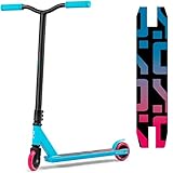 ⚡ Technische Daten: Bestimmung: Skate Park Typ: Leistungsscooter Gesamthöhe: 83 cm Kugellager: ABEC-9 erfüllt die Norm: EN 14619 Deck: aus Aluminium Lenker: aus Eisenstahl Klemme: aus Aluminium Bremsen: aus Stahl Rollen: aus PU, 88A maximale Belastbarkeit: 100 kg