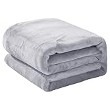 ❣️【OTTIMA OPZIONE REGALO】Ci sono molti luoghi dove si può usare questa coperta pelosa e morbida. È il regalo perfetto per compleanni, anniversari, San Valentino, Festa della Mamma, Thanksgiving, Halloween, Natale, Capodanno e altri festival. Un regalo che non può fallire: regalarla è un’idea assolutamente perfetta.
