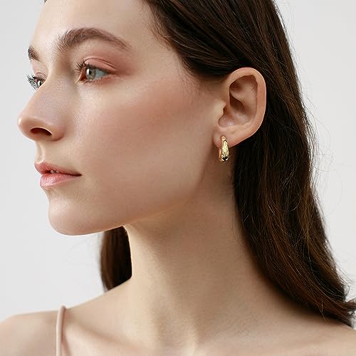 925 Sterling Silver CZ Star Chunky Small Hoop Earrings for Women Teen Sensitive Ear Dainty 14K Gold Plated Oval Crystal Stars Hypoallergenic Huggie Hoops Fashion Trendy Jewelry Christmas Gift 6