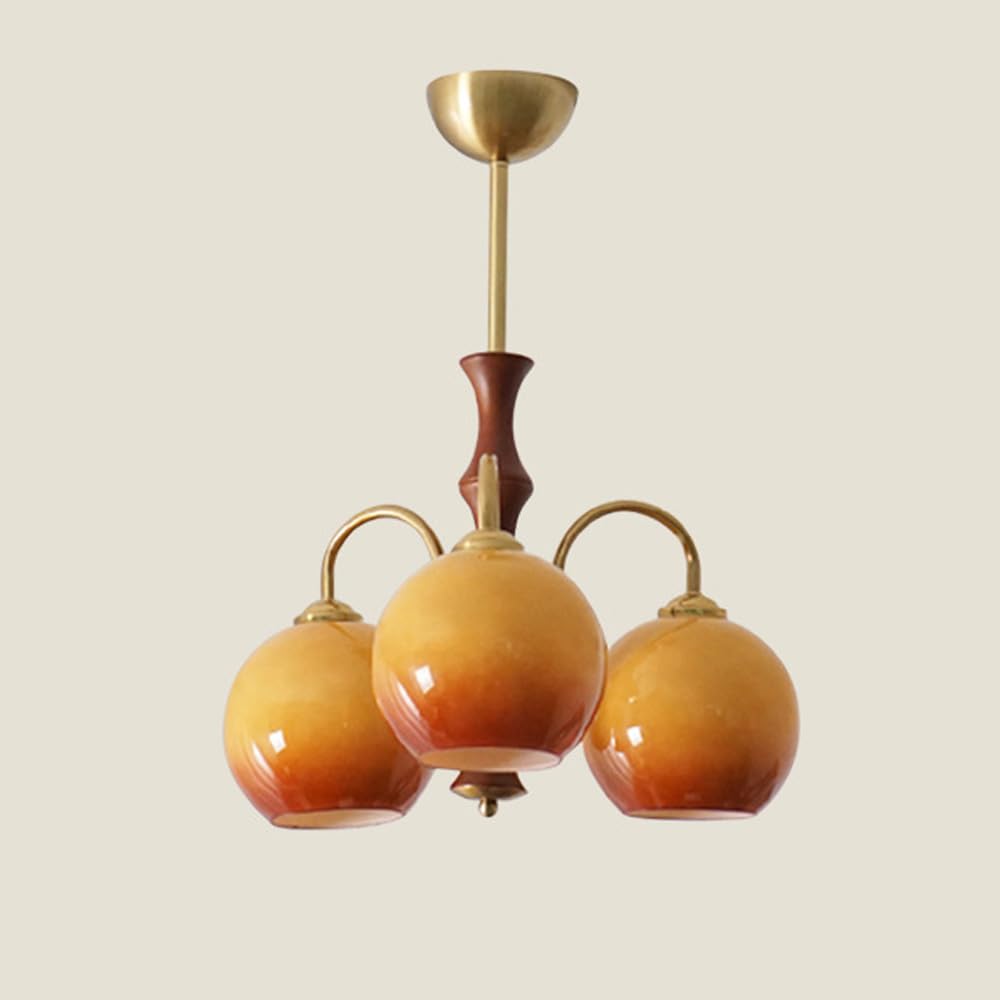 Montage semi-encastré pour ce luminaire chic en verre laiteux aux lignes rétro