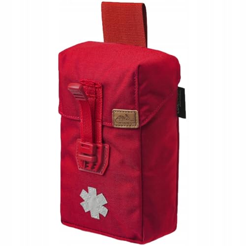 Trousse de premiers secours Helikon-Tex EDC en forêt pour sécuriser vos sorties bivouac