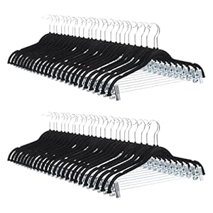 Amazon Basics Samt-Kleiderbügel mit Clips, 50er-Pack