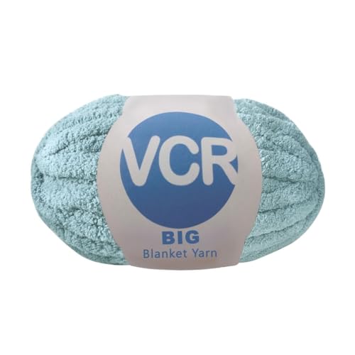 Image of VCR Baby Blue Yarn, 200 Grams Big Chunky Hank, 22 Meters Length, Suitable for Knitting Blankets and Pillows, 100% Polyester Yarn Ball for Crochet DIY, Soft Threads, Pack of 1