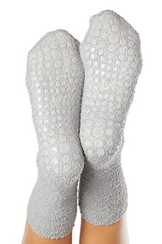 Image of LA ACTIVE Non Slip Yoga Grip Socks - Barre Ballet Pilates Athletic Socks for Men and Women