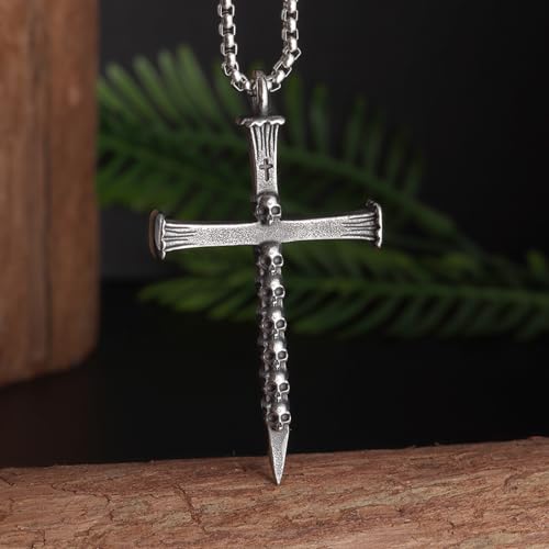 Collier crâne crucifié chrétien aux détails sculptés main