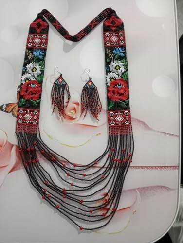 Collar gerdan ucraniano multicolor LKBEADS con motivos de amapolas 4