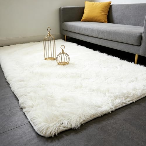 Tapis de salon élégant à poils longs au design moderne pour intérieur raffiné