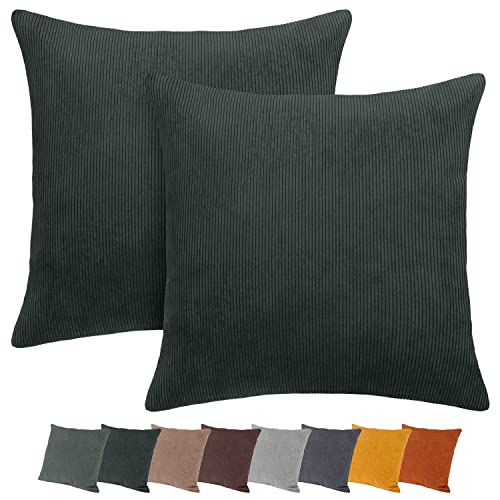 Monsera 2er Set Kissenbezüge aus edlem Cordsamt ohne Füllkissen, 2 Kissenhüllen in der Größe 50 x 50 cm, angenehm weiches Feeling, Flauschige Zierkissen, Dekokissen für Bett und Sofa (Dunkelgrün) Cover