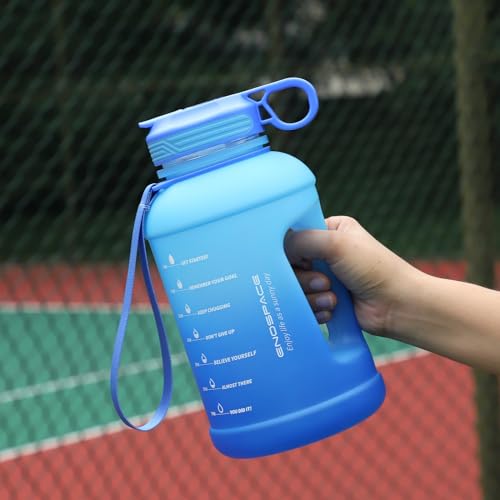 Bouteille d'eau de sport anti-fuite avec paille pour ne plus manquer d'eau à la gym