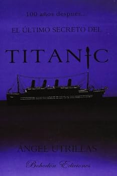 Paperback El último secreto del Titanic [Spanish] Book