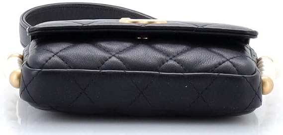 Pre-Loved About Pearls Flap Card Holder with Chain Quilted Calfskin, Black