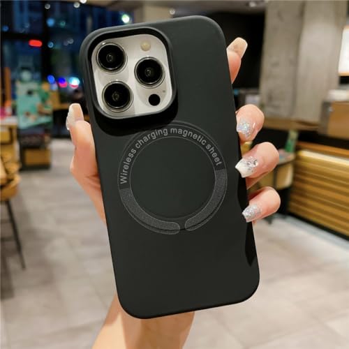 Coque silicone iPhone 13 magnétique pour recharger sans fil au bureau