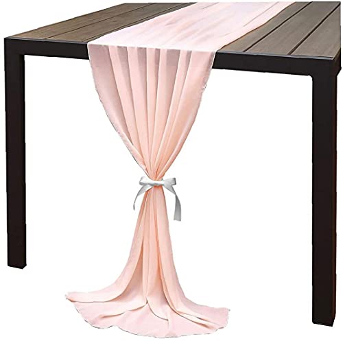 Chemin de table en mousseline rose pour décoration de mariage