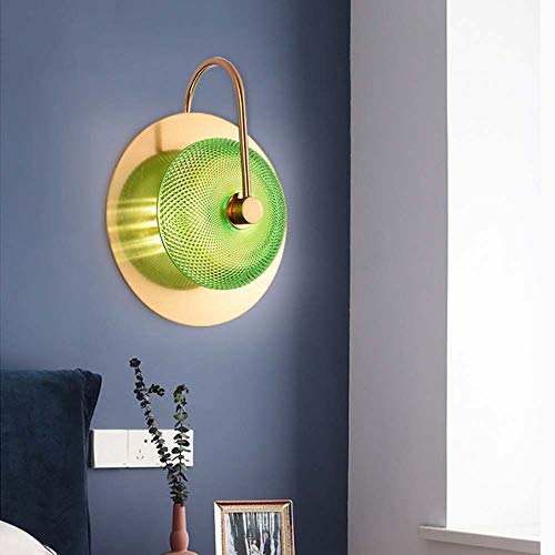 Eclairage personnalite creative pour valoriser un grand salon moderne