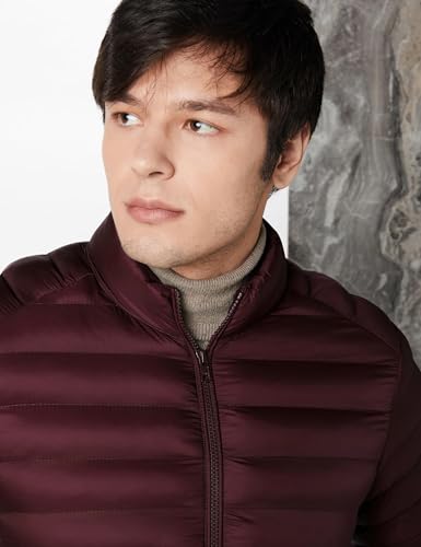Image of Amazon Brand - Symbol Men's 100% Nylon Lightweight Quilted Winter Jacket | Regular Fit (Available in Plus Sizes)