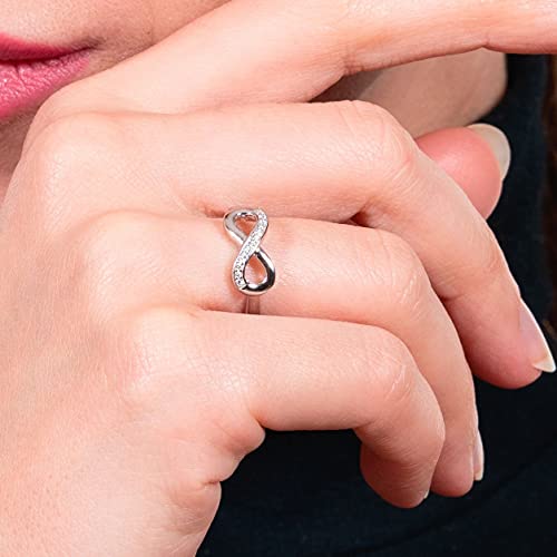 Bague Infinity argent 925 et zircons le cadeau idéal pour exprimer un amour éternel