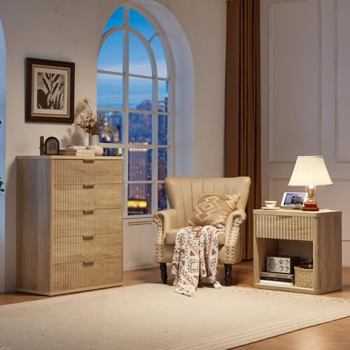 LEYAOYAO Fluted Nightstand with Charging Station, 23" Wide 1 Drawers Night Stand,Natural End Table with Open Storage,Farmhouse Bed Side Tables, Wood Dresser for Bedroom, Living Room, Closet