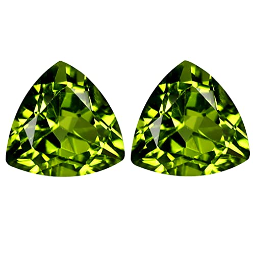 Péridot vert véritable de 2,76 ct en paire triangle pour illuminer vos tenues d'été