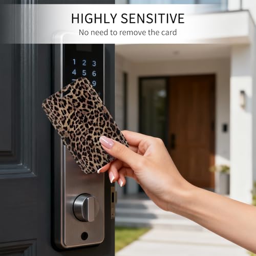 Fycyko Kartenhülle mit Band Leopardenmuster Ausweishülle mit Band Braun Ausweishalter Ausweis Busfahrkarten Hülle Schüler für Frauen und Mädchen Lehrer Krankenschwester