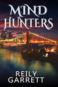Paperback Mind Hunters (Mind Stalkers) Book