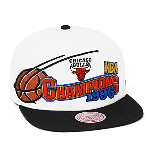 Mitchell & Ness Chicago Bulls Retro Snapback Hat Adjustable Cap - White/Black/NBA Champions 1996