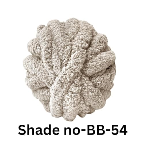 Image of VCR Pale Yellow Yarn, 200 Grams Big Chunky Hank, 22 Meters Length, Suitable for Knitting Blankets and Pillows, 100% Polyester Yarn Ball for Crochet DIY, Soft Threads, Pack of 1