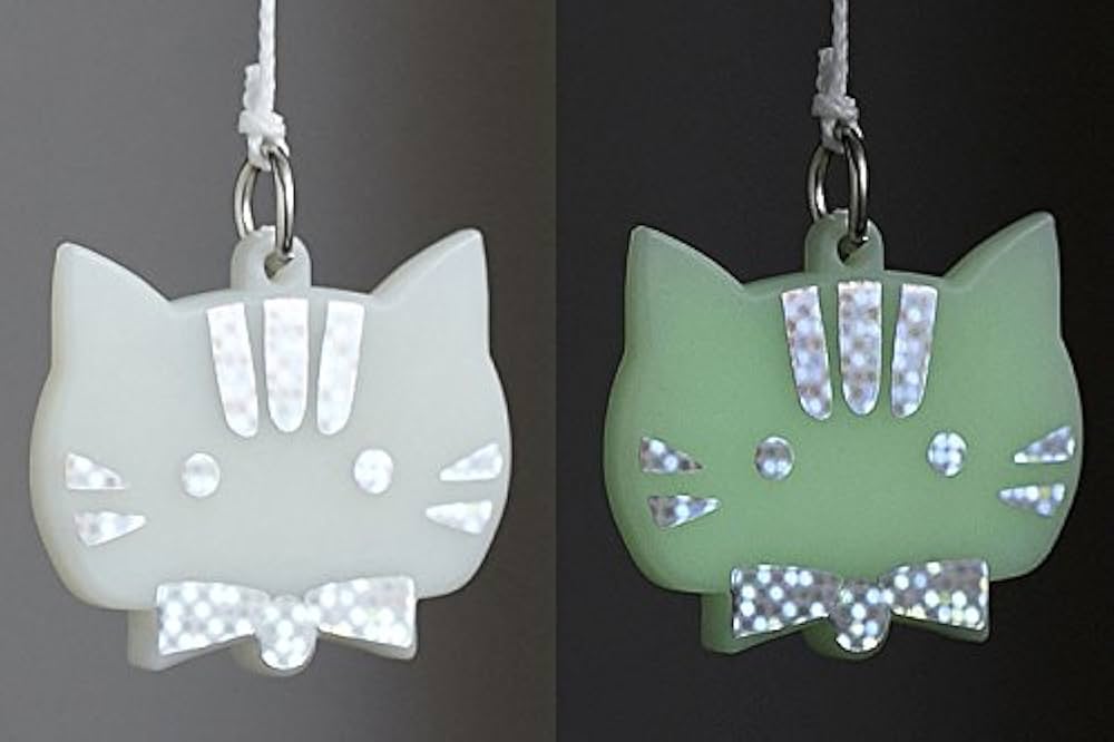 おまとめ中　　　　　　　　　　蓄光　ジャンピング猫　おすわり猫 おまとめ中蓄光ジャンピング猫おすわり猫