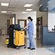 Rubbermaid Commercial Products FG9T7500BLA Reinigungswagen, Schwarz