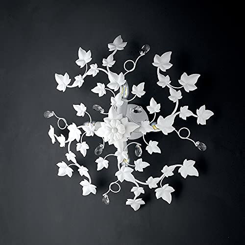 Plafonnier fer forgé blanc pour éclairer un grand salon