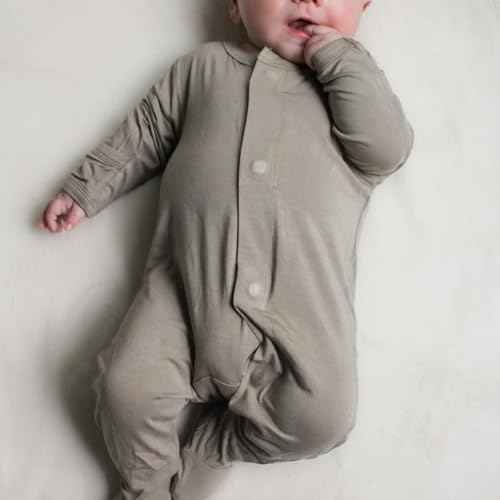 Avee & Co Footie Pajamas - Quick Magnetic Fastener Sleeper for Baby Boy and Girl (0-24 months)2