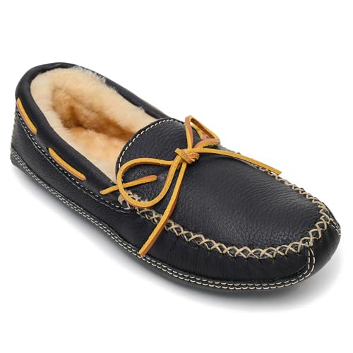Image of Minnetonka Men's Sheepskin Moose Slipper