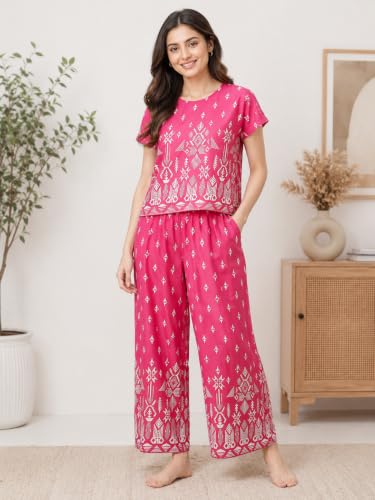 Image of Yash Gallery Women's Cotton Straight Geomatrical Printed Night Suit for Women