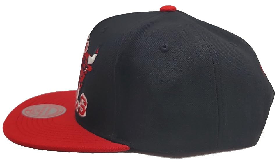Mitchell & Ness Chicago Bulls Gorra Snapback Negra y Roja miniatura 5