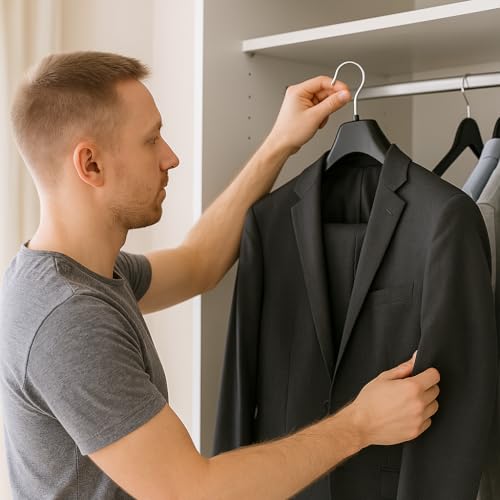 Kiroplast 25 Kleiderbügel Jacken Mäntel Breite Schulter Rutschfester Kunststoff 42 cm