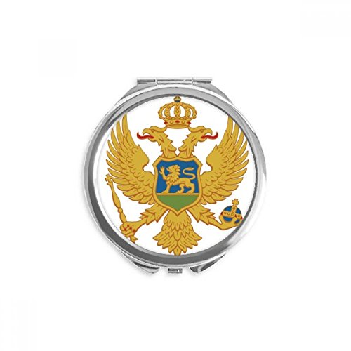 Espejo redondo de bolsillo con emblema de Montenegro ideal para retoques rápidos en tus viajes
