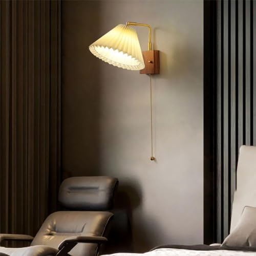 Aplique de pared de latón con interruptor de cadena y madera 3