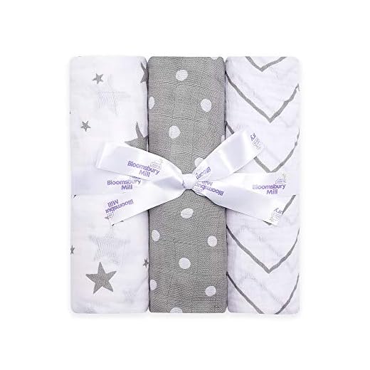 Bloomsbury Mill - Mantas de muselina de alta calidad – 100% Algodón Puro Estampado de Estrellas, Espiga y Lunares - Gris y Blanco - 120 cm x 120 cm - Juego de 3