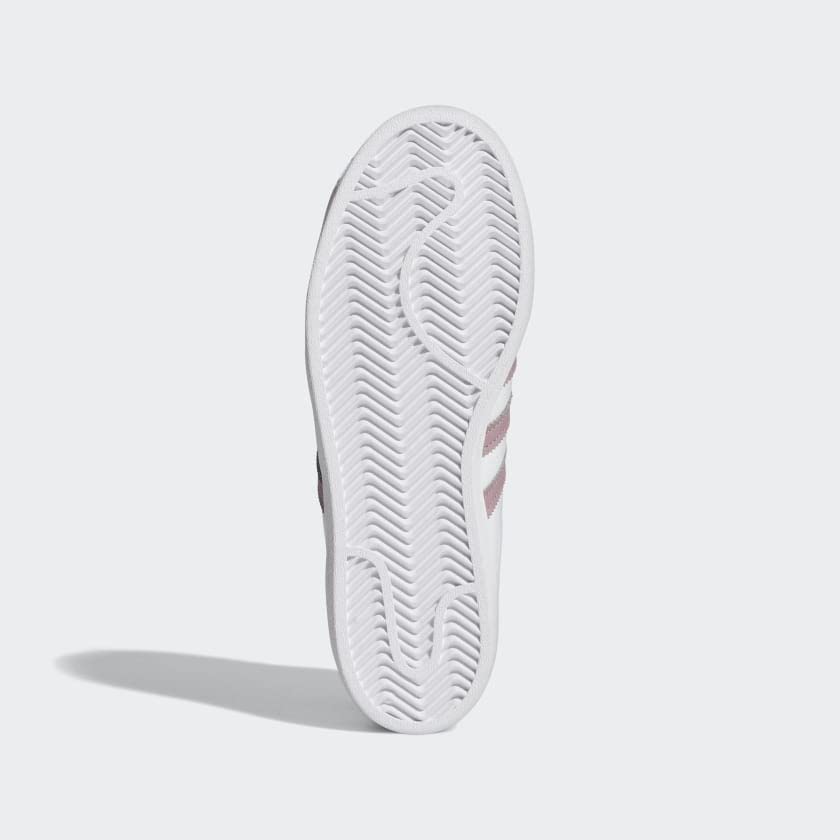 Image of Adidas Womens SuperstarSneaker