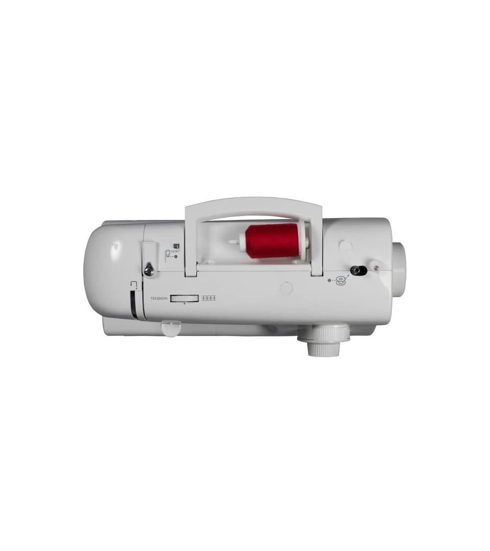 La machine a coudre SINGER INITIALE, moderne et color�e, offre 18 points ajustables, un enfilage simplifi� et un �clairage du plan de travail. Sa robustesse est assur�e par un porte-canette m�tallique
