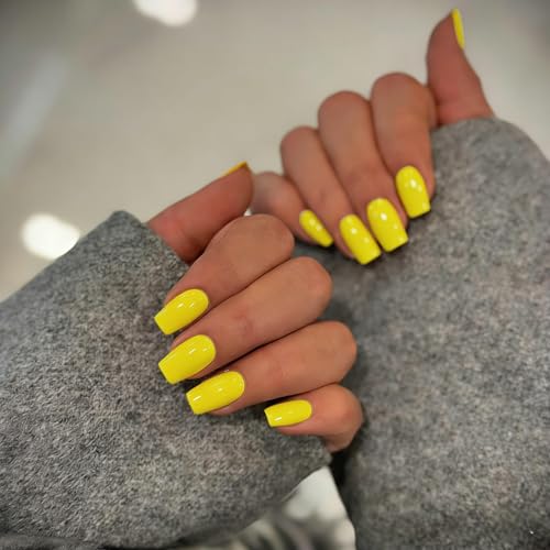 KXAMELIE Yellow Press on Nails Medium Square, Soft Gel Fake Nails Short Coffin, Glossy Full Cover Acrylic Nails Press on with Nail Glue, Reusable Glue on Nail for Women, Easy to Apply, 28 Pcs