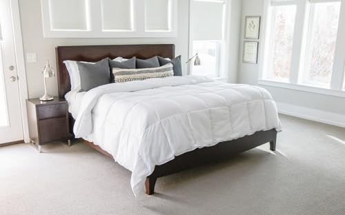 Image of Gray Eagle Oversized King Comforter - Lightweight Down Alternative Duvet Insert, Spring Summer Bedding for Hot Sleepers, Soft Breathable Fluffy Cooling Comforter King Size with Corner Tabs, 120x98