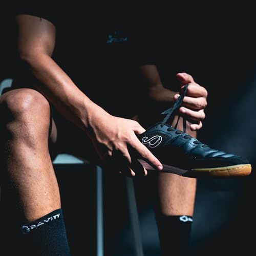 SENDA Ushuaia Club 2.0 Indoor Soccer, Court, and Futsal Shoes, Unisex, Adult and Youth Sizes3